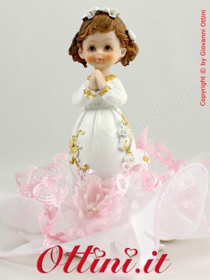 Cake Topper Centro Torta Statuina Torta Prima Comunione Cresima, sopra torta, bambina bimba ragazza classico moderno elegante con abito bianco e oro in piedi prega in preghiera tulle rosa e bianco decorato con decori con fiore fiori