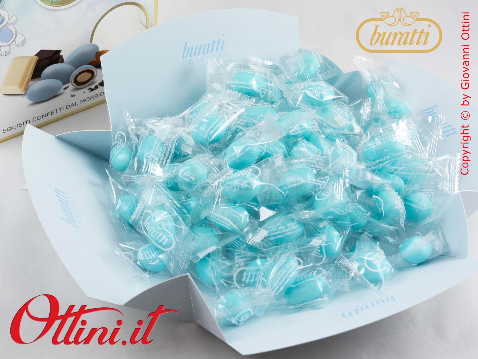 TEAZVAS Confetti Buratti Tenerezze Azzurre Incartate Monodose Gusto Classico con mandorla ricoperta di Cioccolato al Latte - Senza Glutine