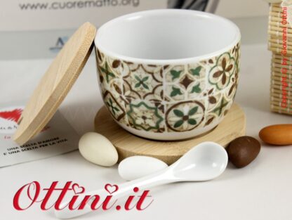 Bomboniera Solidale Cuorematto D6209 Zuccheriera in legno e in ceramica smaltata con cucchiaino e coperchio confezione e partecipazioni omaggio