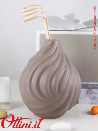23052 Claraluna Vaso profumatore color biscotto con onde completo di kit essenza - Bomboniere utili e di arredo