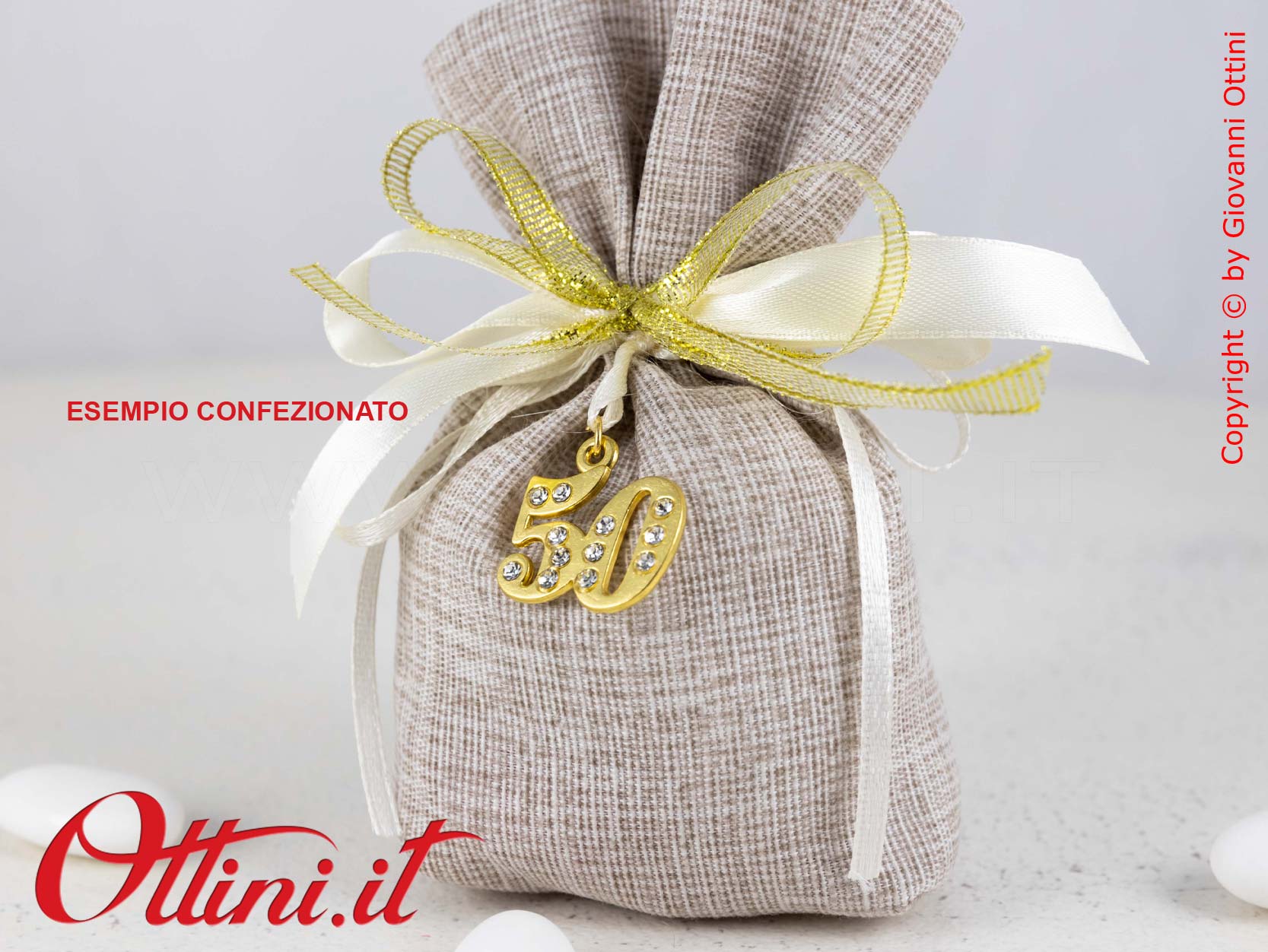 CK8537 Ciondolo Dorato 50 anni matrimonio con Strass in metallo per personalizzare sacchettini e bomboniere nozze d'oro 50° anniversario