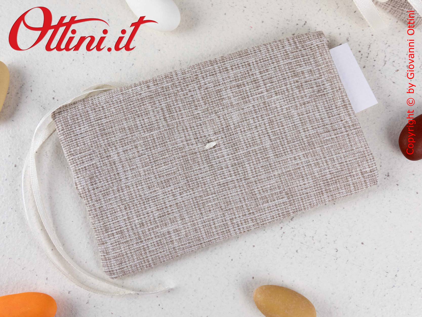 D42BG Bustina Portaconfetti in tessuto di cotone colore Beige completa di nastrino in doppio raso preinfilato. Adatta per Matrimoni e Anniversari Nozze