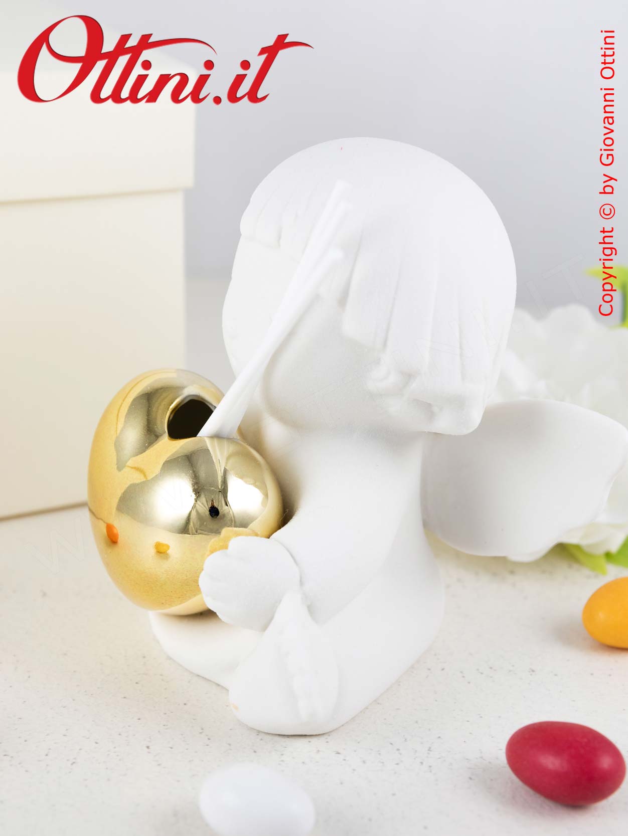 Angelo In Poliresina Con Luce LED | Bianco | 7x11.5 Cm | Con Pile | Decorazione Natalizia O Regalo