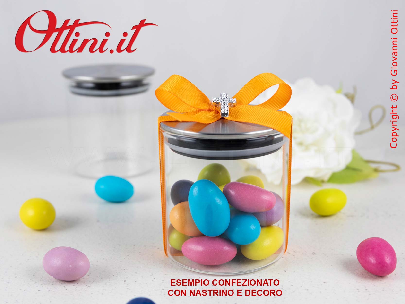 TB1641 Barattolo rotondo in Vetro da 160ml con Tappo in Metallo satinato con guarnizione in silicone per chiusura ermetica.