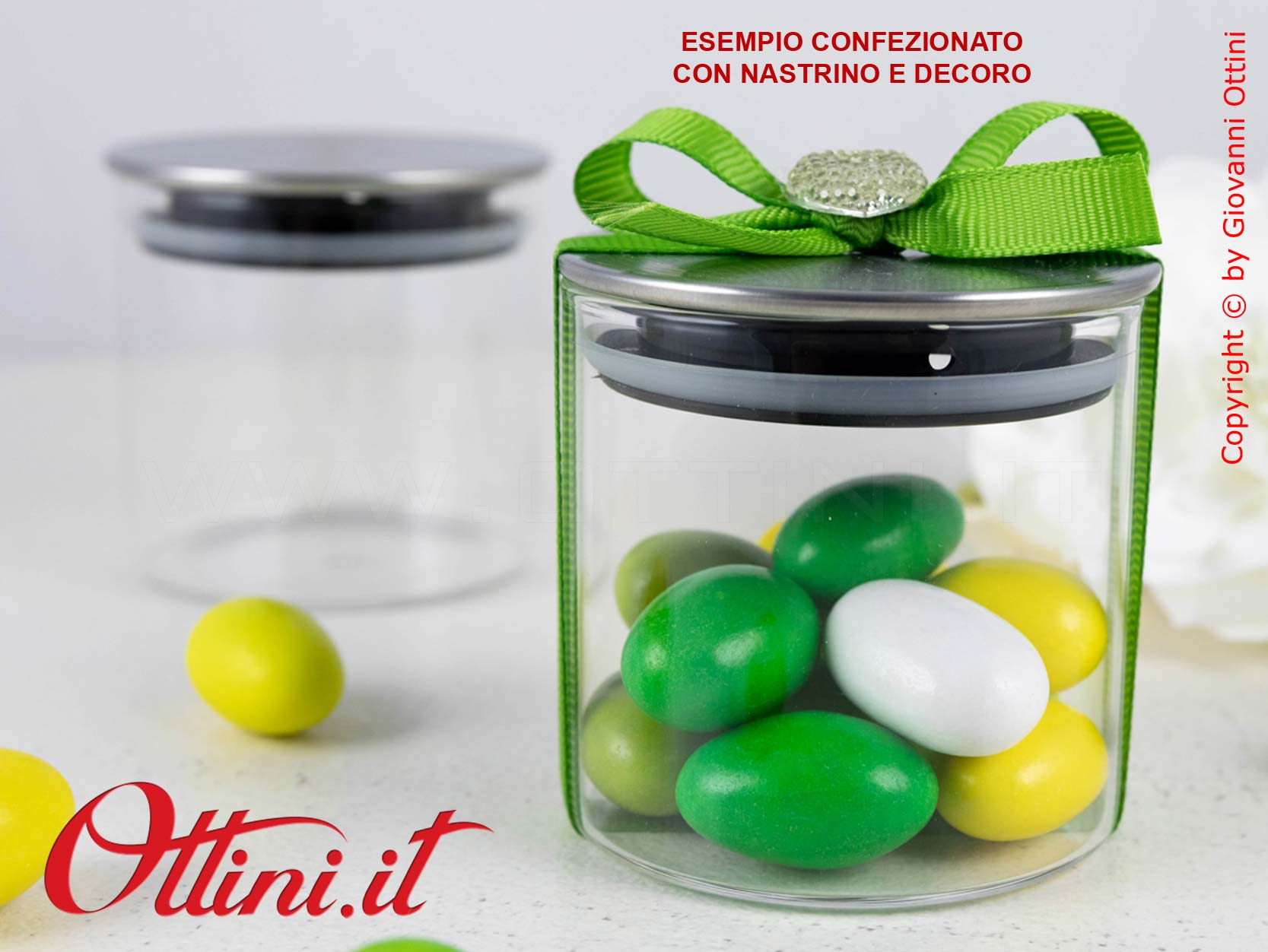 TB1642 Barattolo rotondo in Vetro da 130ml con Tappo in Metallo satinato con guarnizione in silicone per chiusura ermetica.