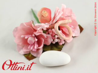 Pick Fiori Rosa con pistilli, foglie e decori, ideale per decorare sacchettini, scatole bomboniera, articoli da regalo. Ottimo effetto riempitivo.