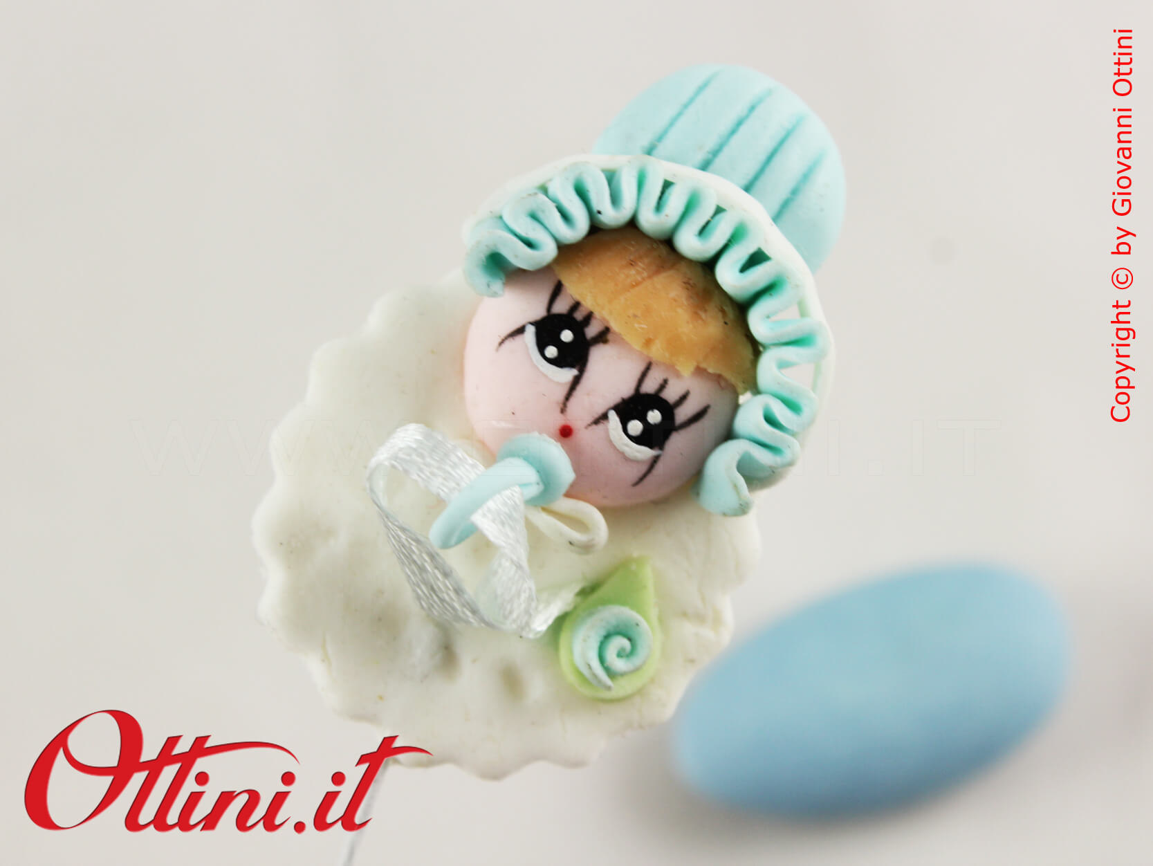 Faccina in Resina Neonato in stile fimo ideale per decorare sacchettini, scatole bomboniera, articoli da regalo Battesimo e Nascita bambino