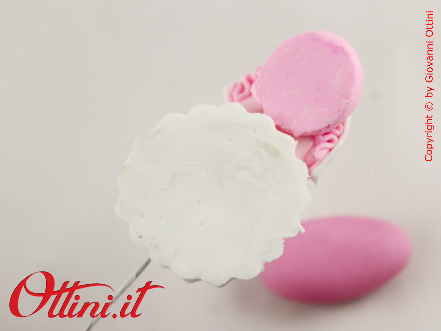 Faccina in Resina Neonata in stile fimo ideale per decorare sacchettini, scatole bomboniera, articoli da regalo Battesimo e Nascita bambina