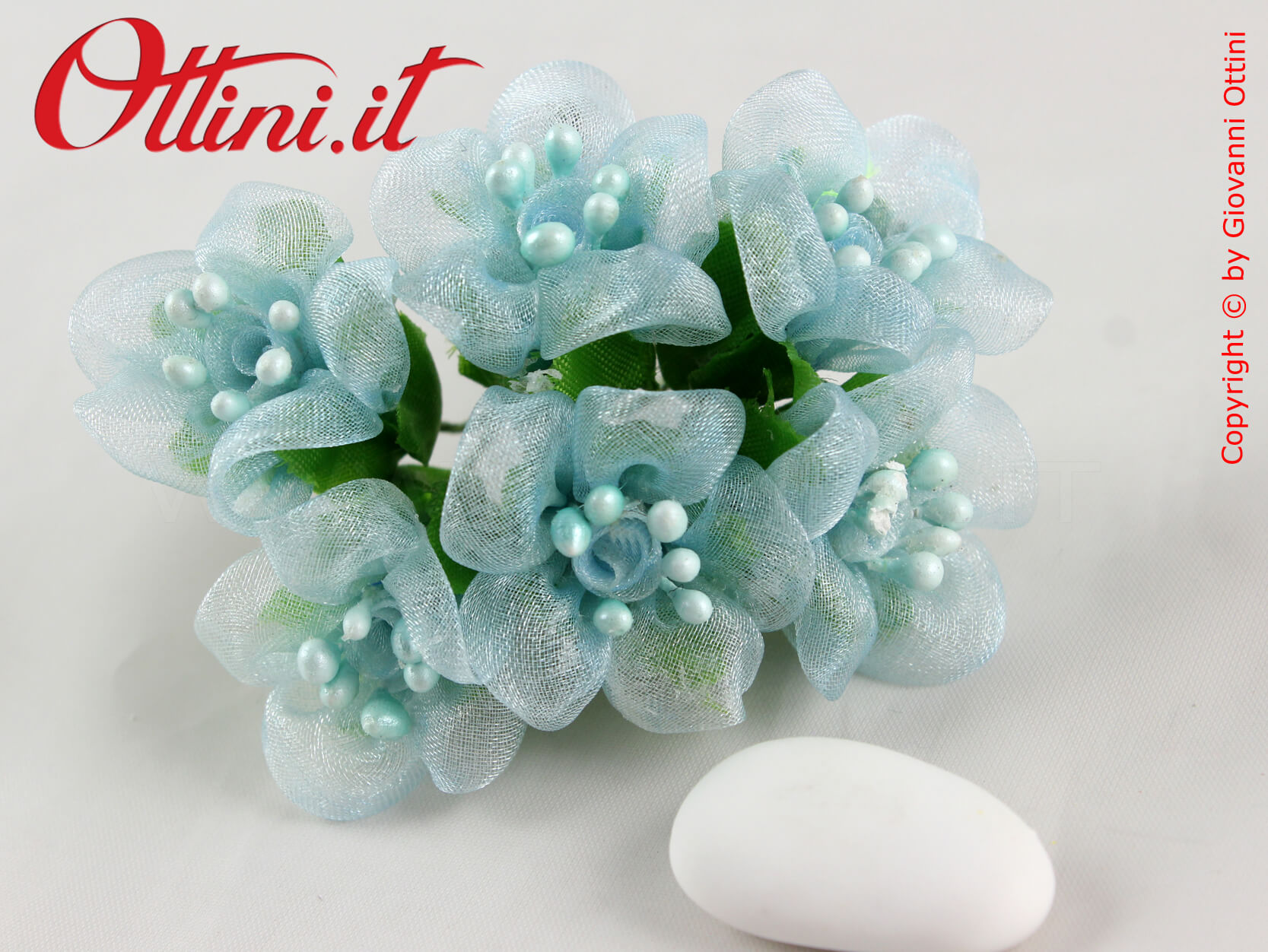 Rosellina Organza Celeste con Pistilli ideale per decorare sacchettini, scatole bomboniera, articoli da regalo Battesimo e Prima Comunione bambino