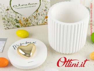 24113 Claraluna - Scatola portagioie realizzata in gesso e finitura plissè completa di coperchio con cuore color oro. Completa di confezione.