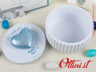 24354 Claraluna - Scatola Grande con cuore azzurro satinato e contenitore realizzato in gesso a finitura plissè. Completa di confezione.