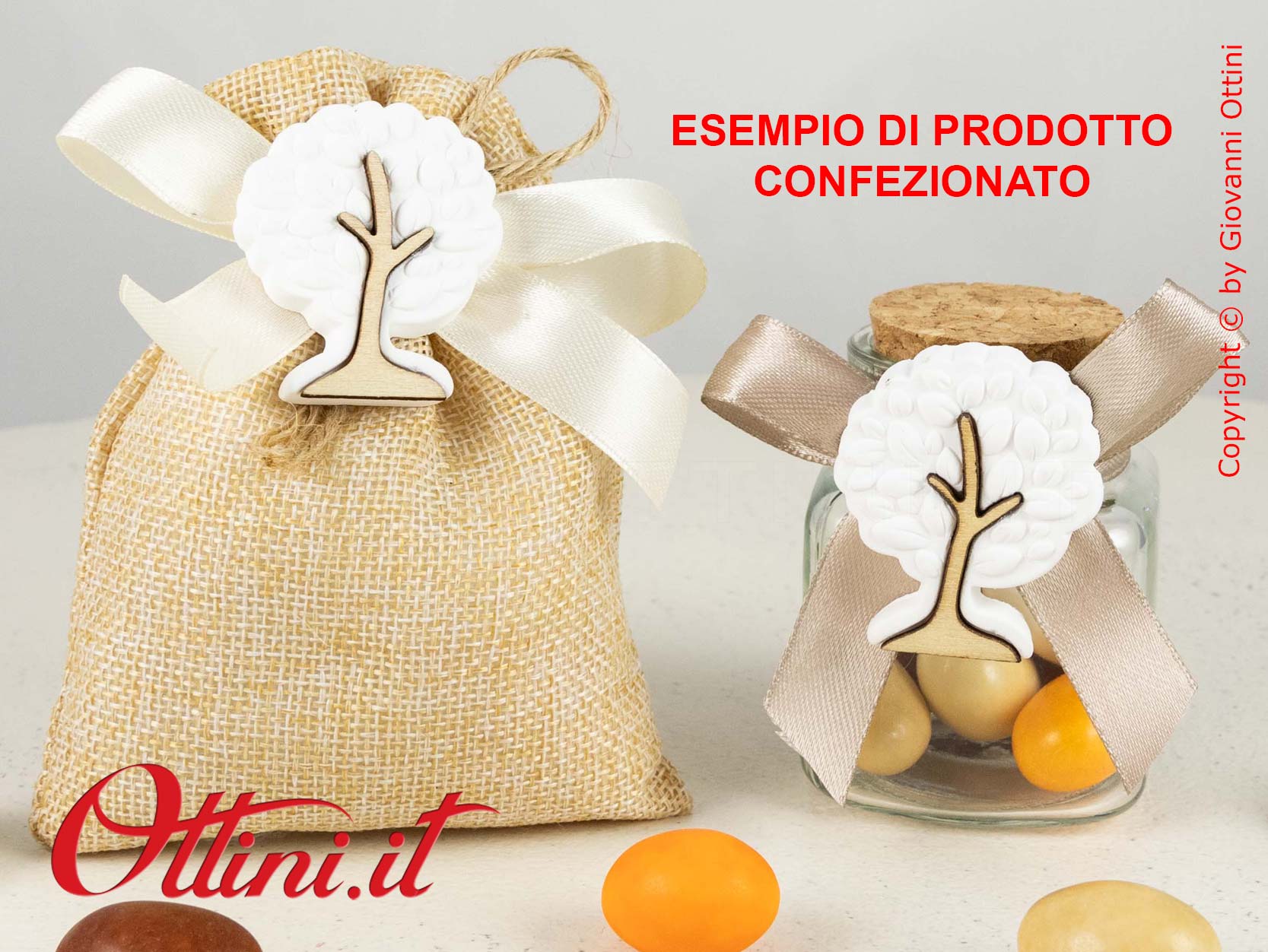 08A052 Decoro realizzato in gesso e legno con albero della vita, ideale come decoro per barattoli, vasetti, sacchettini e bomboniere.