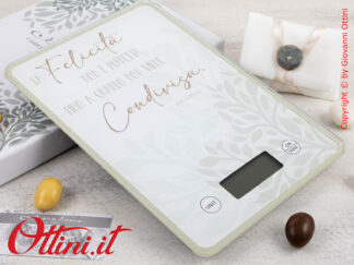 25021V Claraluna - Bilancia da cucina con decoro a forma di cuore verde, bomboniera regalo utile per la cucina e la casa ideale per matrimonio