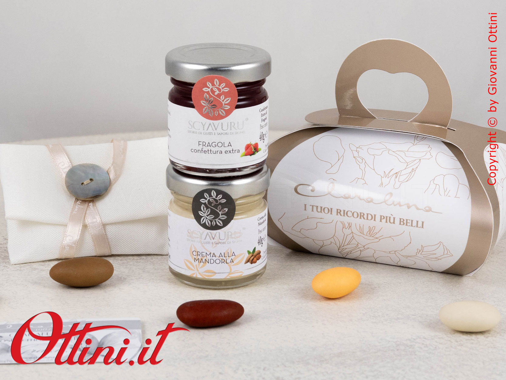 25086 Claraluna - Bomboniera Gastronomica Vasetto di Marmellata alla fragola + Crema alla mandorla. Ideale come bomboniera per Matrimonio comunione cresima