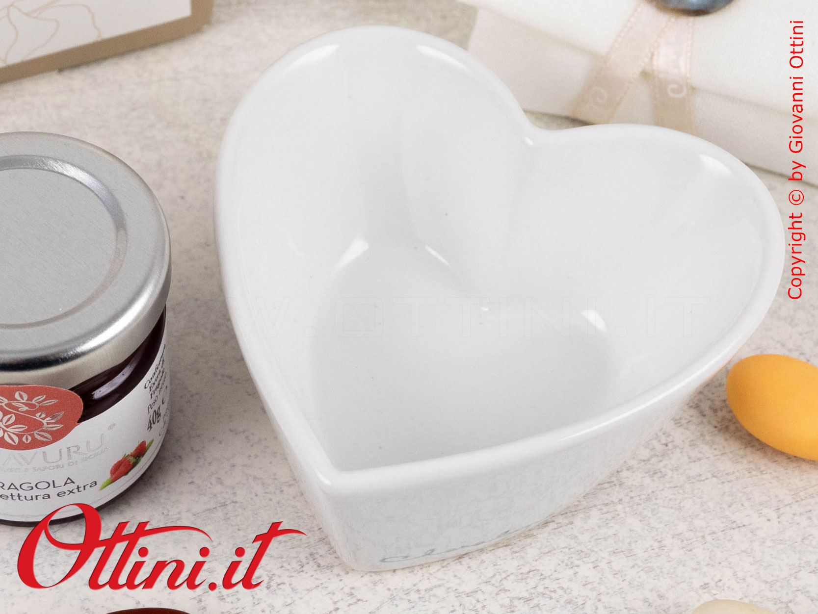 25092 Claraluna - Bomboniera Gastronomica Ciotolina Cuore con Marmellata di Fragola. Ideale come bomboniera per Matrimonio comunione cresima