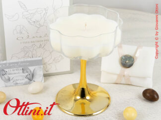 25182 Claraluna - La Candela profumata in bicchiere a coppa di champagne con stelo Oro Gold è una bomboniera romantica, elegante, ideale per matrimonio.