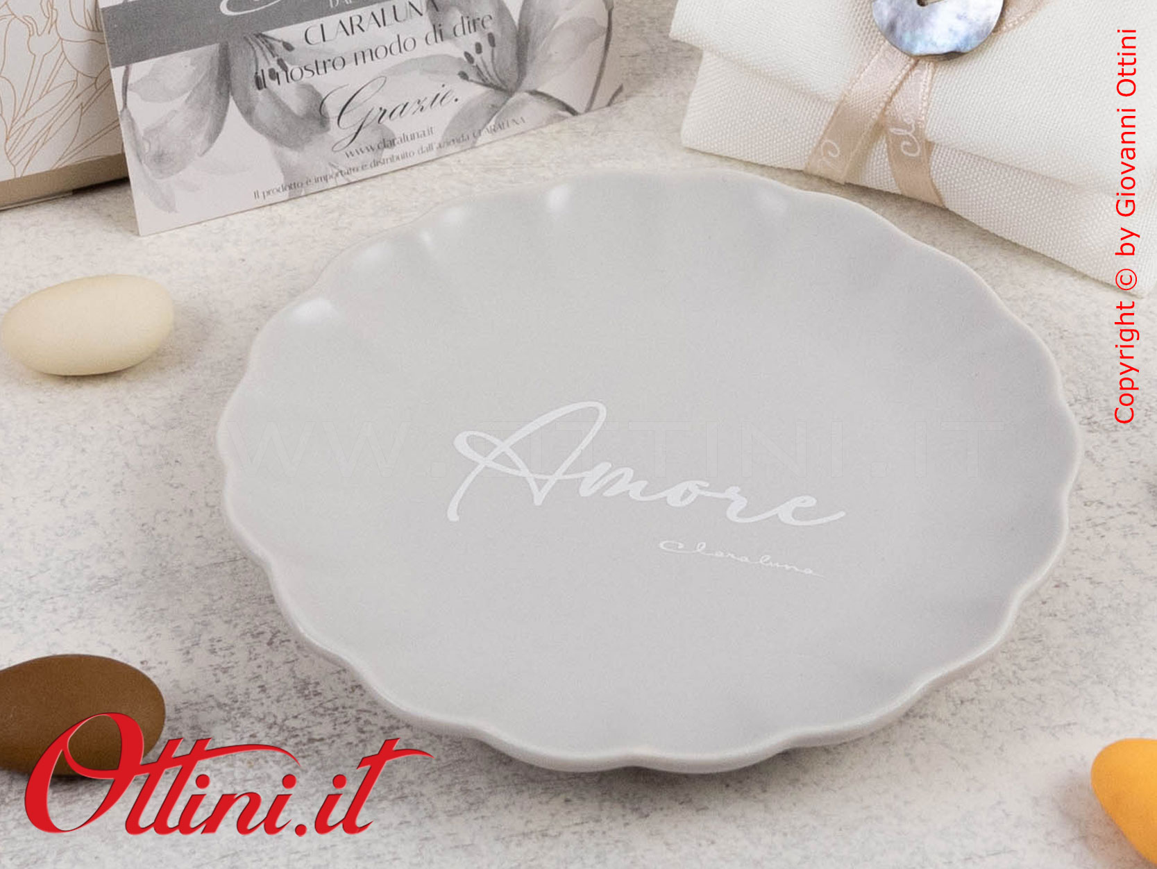 25271P Claraluna - Piattino svuota tasche o portasapone in porcellana Avorio con scritta Amore, bomboniera utile per matrimonio