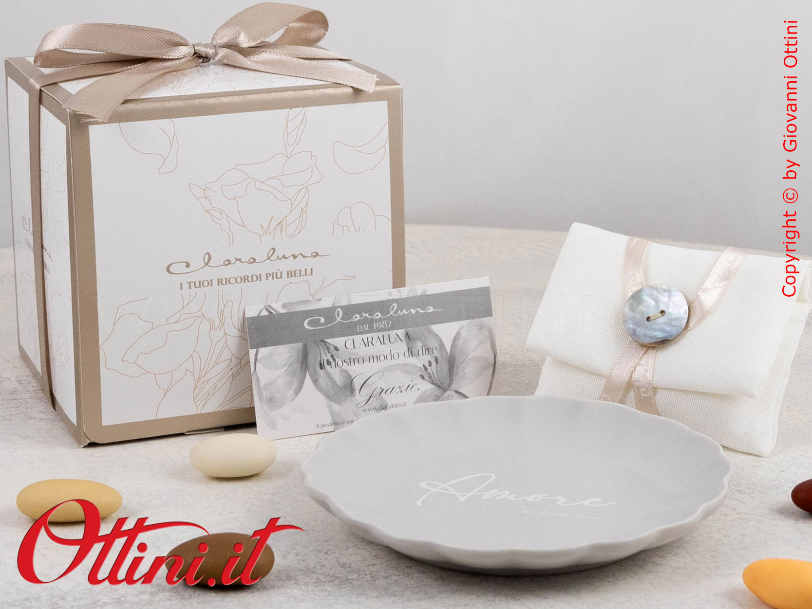 25271P Claraluna - Piattino svuota tasche o portasapone in porcellana Avorio con scritta Amore, bomboniera utile per matrimonio