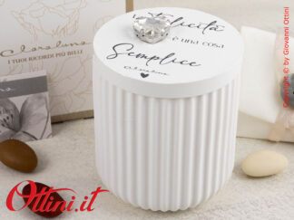 25332 Claraluna - La Scatolina in gesso alta con lavorazione plissè e cuore silver è un portagioie dal design moderno e vintage, adatto a tutti gli arredi