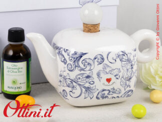 D9047 Cuorematto - L'oliera in porcellana con decoro fregio e flacone olio è una bomboniera utile e solidale che sostiene i Frati dell'Antoniano di Bologna.