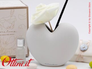 26017 Claraluna - Il Profumatore Medio Cuore è un diffusore per ambienti moderno e romantico, completo di kit essenza, bomboniera ideale per matrimonio