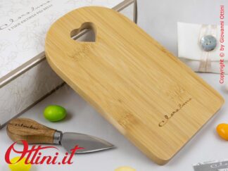 26054 Claraluna - Tagliere Bamboo Piccolo completo di Coltellino per formaggi, bomboniera utile per matrimonio, ideale in cucina o per gli aperitivi.