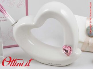 26115 Claraluna - Il diffusore Cuore con applicazione Cuoricino Rosa è un profumatore per ambienti moderno completo di kit essenza, bomboniera utile bambina