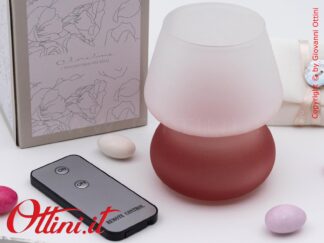 26184 Claraluna - La Lampada Led Rosa con Telecomando funziona a batteria (inclusa). E' un prodotto più decorativo che utile, una bomboniera d'arredo.