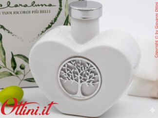 26078A Claraluna - stupenda Oliera in porcellana smaltata a forma di cuore con medaglione con albero della vita argento/silver completa di tappo coordinato.