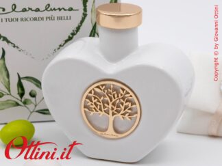 26079A Claraluna - stupenda Oliera in porcellana smaltata a forma di cuore con medaglione con albero della vita oro completa di tappo coordinato.