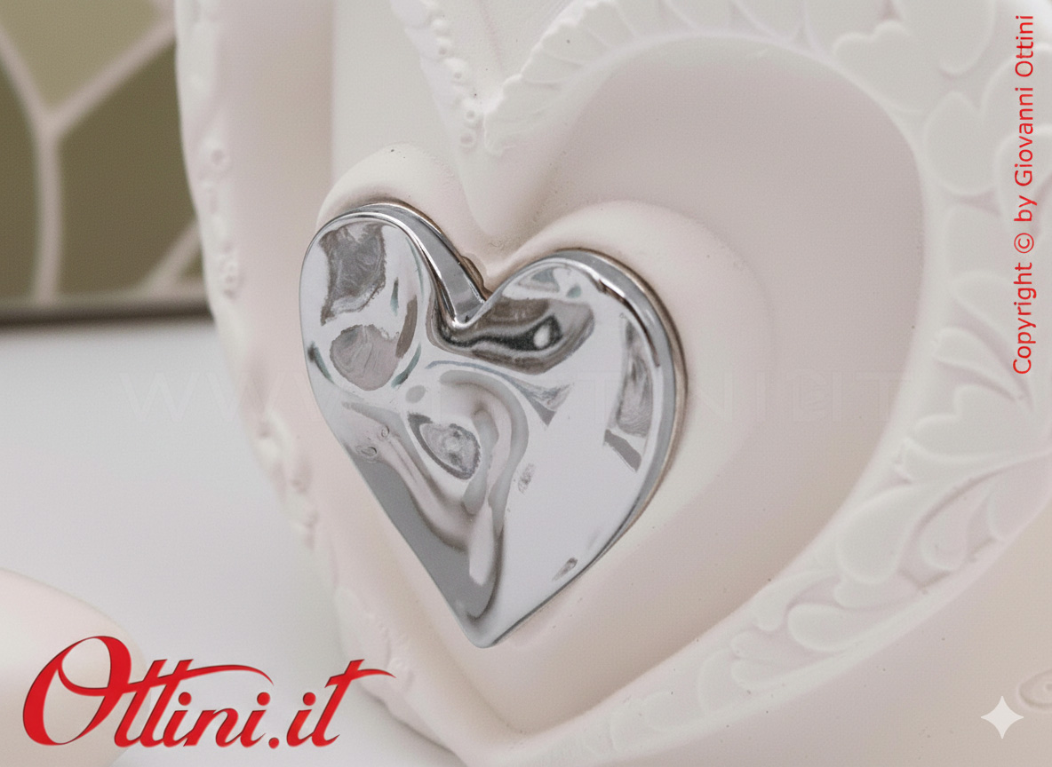 26285 Claraluna - Vasetto in gesso con Cuore Silver e Piantina grassa Haworthia, una bomboniera green di natura e vita per tutte le occasioni