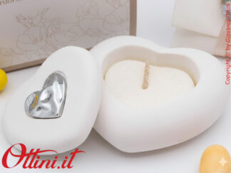 26292CAND Claraluna - La Candela Cuore con Decoro Cuore Silver è una bomboniera realizzata in gesso, ottima per l'arredo, ideale per matrimonio