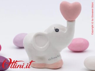 26381 Claraluna - Elefantino rosa in porcellana smaltata collezione 2026. Bomboniera vintage ideale per eventi come battesimi e comunioni per bambina