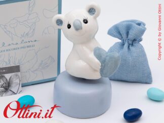 26396 Claraluna - Carillon Koala Azzurro in porcellana smaltata, una bomboniera vintage di altissima qualità ideale battesimi e comunioni bambino
