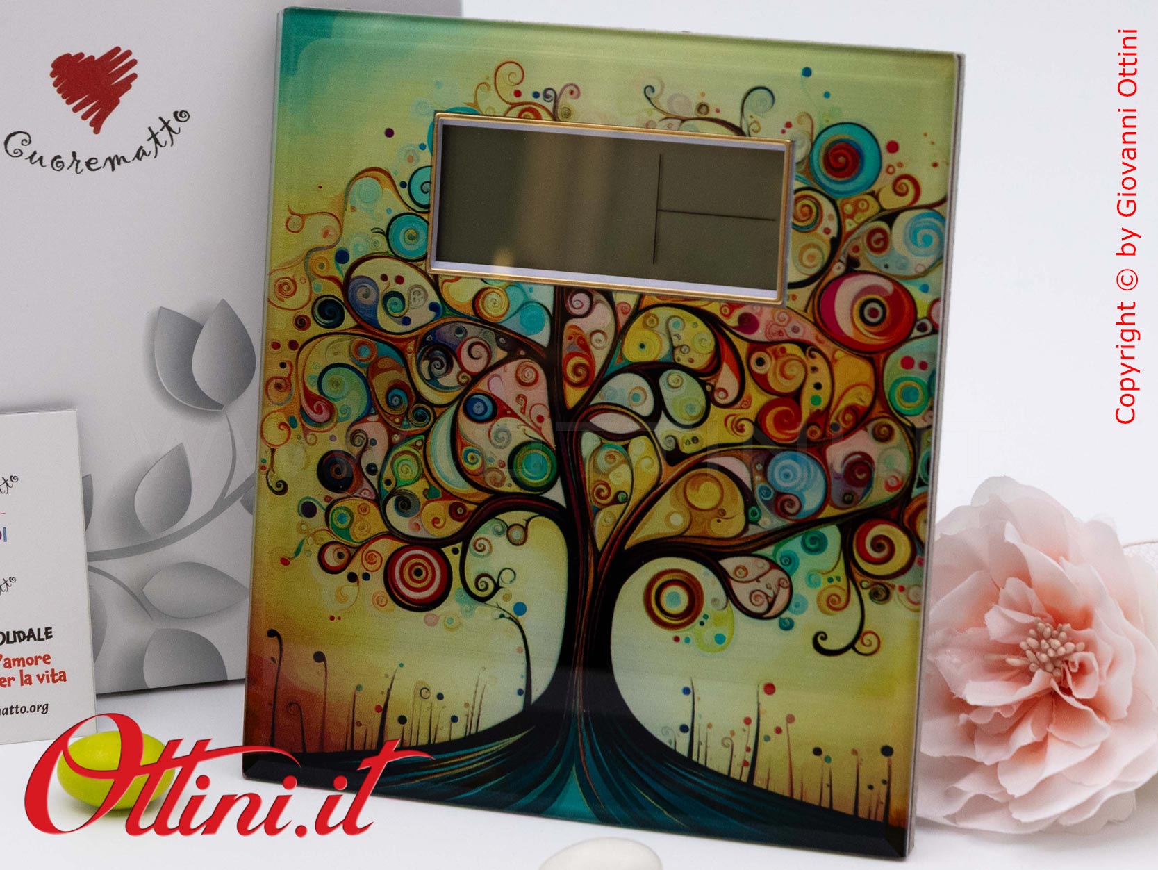 D9147 - L'Orologio Digitale Albero della Vita di Cuorematto è un oggetto d'arredo colorato e moderno con datario e indicatore temperatura ambiente