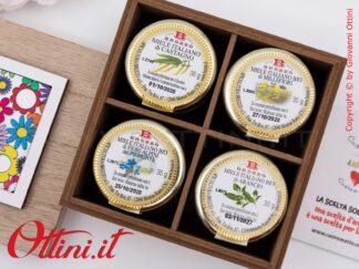 DA212 - la Scatola Degustazione Miele Bio di Cuorematto è una bomboniera solidale dai colori floreali vivaci, un regalo per un'esperienza gustativa unica