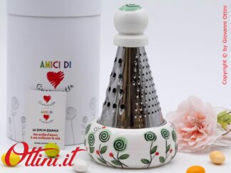 DA323 - la Grattugia Bocciolo Verde di Cuorematto è una bomboniera utile e funzionale per la cucina, per gli chef di famiglia e per chi cucina con amore