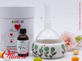 DA329 - L'Oliera Vetro con Ciotola Bocciolo verde di Cuorematto, è una bomboniera utile in cucina e a tavola, originale e accattivante con degustazione olio