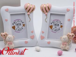 04A499 - Il Portafoto Grande Orso Pupo rosa in stile vintage è il posto ideale per conservare la foto delle persone speciali come i nostri bambini.