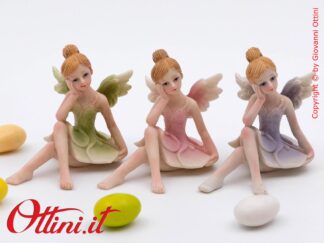 04A517 - Samira la Fatina dei Sogni assortita in 3 colorazioni pastello, appartiene al mondo delle fate, fatto di magia, di meraviglia, di bellezza