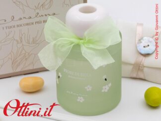 26247 Claraluna - Il Diffusore Profumatore Verde Fiori 120ml è un profumatore per ambienti in boccetta satinata completo del kit essenza e della confezione