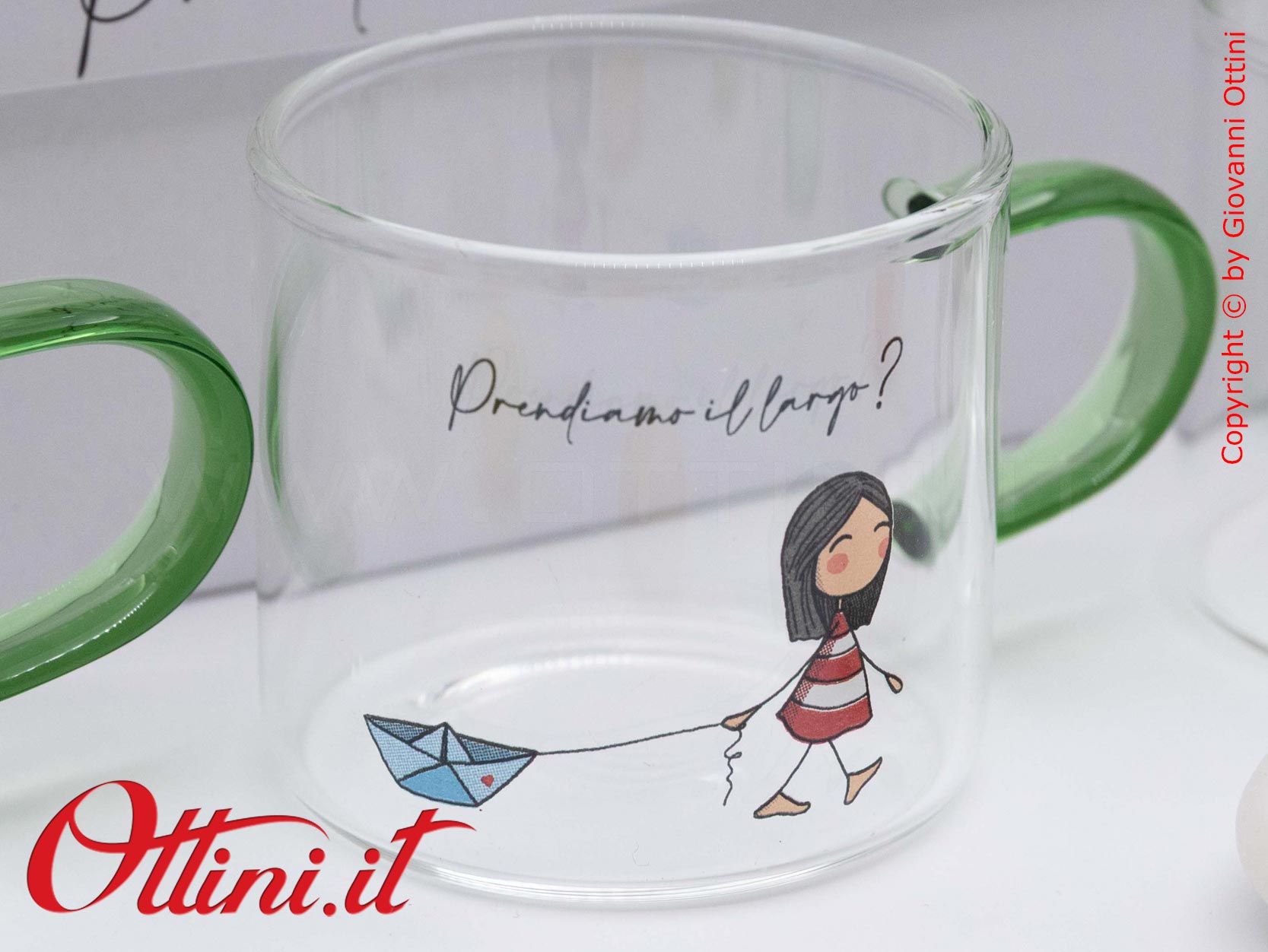 DC001 - Set 6 Tazzine La Tipa di Cuorematto in vetro borosilicato è una bomboniera solidale giovane che sostiene i Frati dell'Antoniano di Bologna.