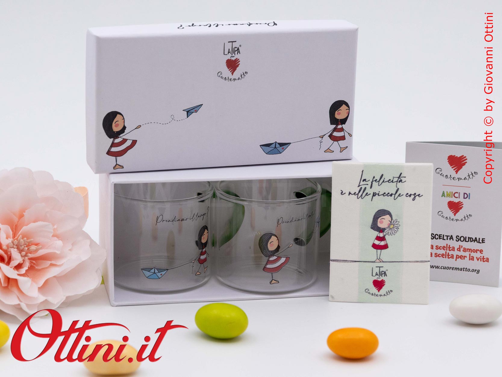 DC002 - Set 2 Tazzine La Tipa di Cuorematto in vetro borosilicato è una bomboniera solidale giovane che sostiene i Frati dell'Antoniano di Bologna.