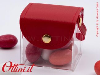 La Scatolina Borsina Sunshine Rossa misura cm 5x6x6 ed è un prodotto giovane, semplice, sobrio, originale adatto a tutti i tipi di evento.