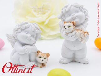 L'Angelo piccolo Igor con i cuccioli di cane e gatto è una serie dedicata anche ai pelosetti delle nostre famiglie, disponibili in 4 diversi modelli.