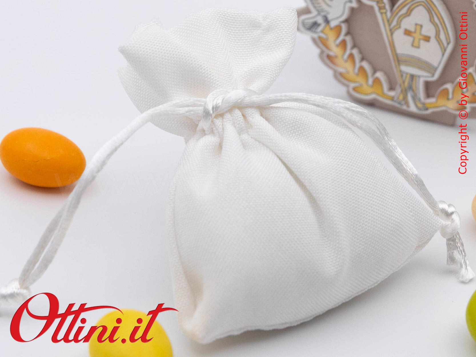 Alloro Bag Portaconfetti è un sacchettino per la Santa Cresima già pronto con tutte le decorazioni e completo di imbottitura, facilissimo da confezionare