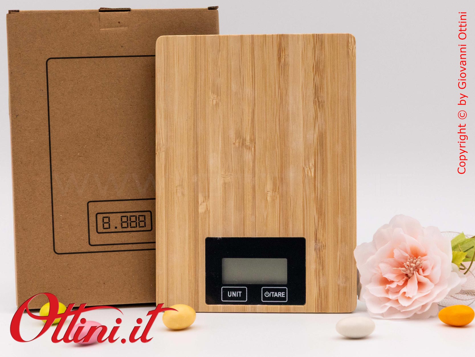 La Bilancia da cucina digitale in bambù con Confezione è un prodotto utile dedicato a chi in cucina ci mette amore e passione. Ideale come bomboniera utile