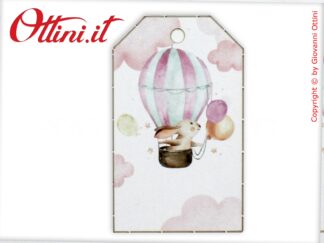 Tag rettangolare con coniglietto sulla mongolfiera rosa, venduto su fogli A4. E' un prodotto ideale per personalizzare le vostre creazioni o per segnaposto
